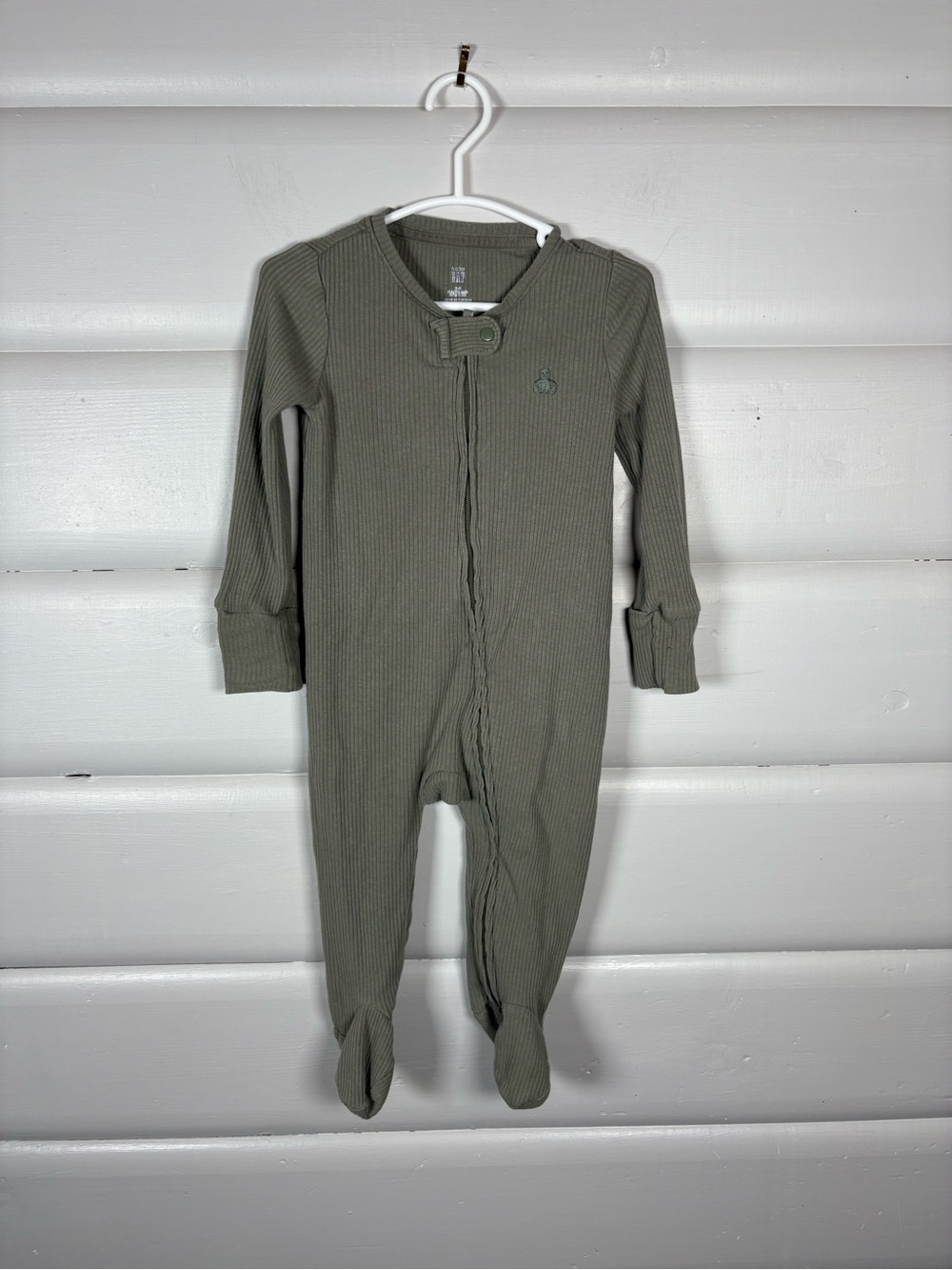 Baby GAP Ribbed Double Zip Footed Sleeper Sage Green 6-9 Months